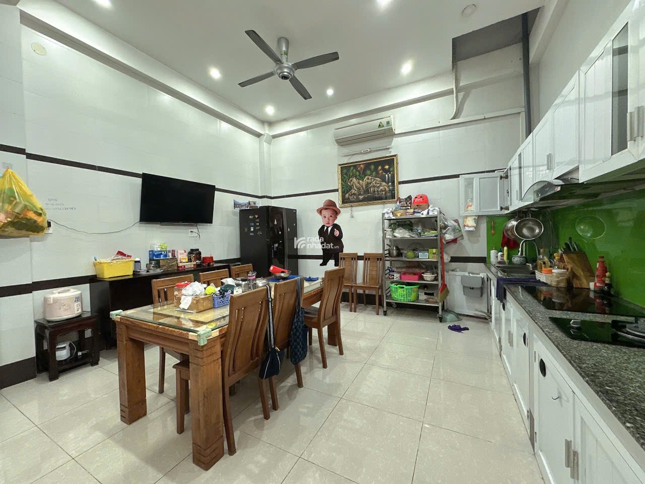 Bán nhà 4 tầng BTCT hẻm 8m Cộng Hòa ngang 5m 100m2 có gara sát bên ga T3 chỉ 23 tỷ.