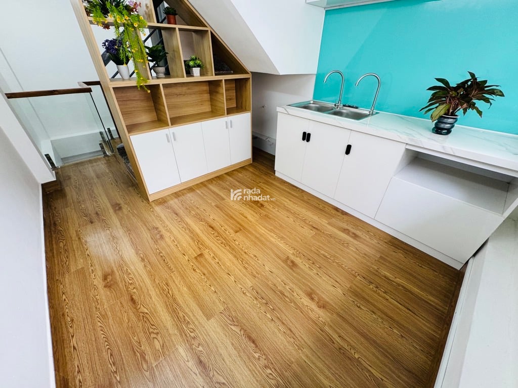 KHU PHAN XÍCH LONG  VẠN KIẾP, PHÚ NHUẬN - 4 TẦNG, 3 PN, 3 WC - HẺM TRƯỚC NHÀ 5M - FULL NỘI THẤT