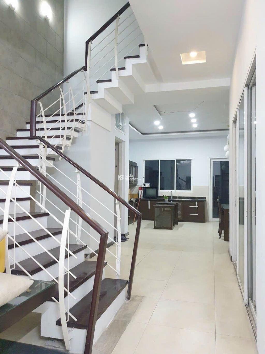 NHÀ ĐẸP 3 TẦNG HẺM XE TẢI, GẦN PHẠM V ĐỒNG, THU NHẬP 16tr/th, 5,5X27, CHỈ 12,6 TỶ.