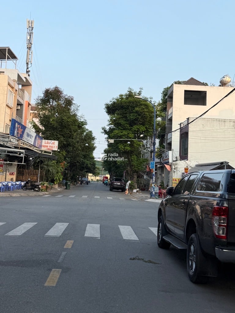 Bán nhà gần lê trọng tấn phạm đăng giảng