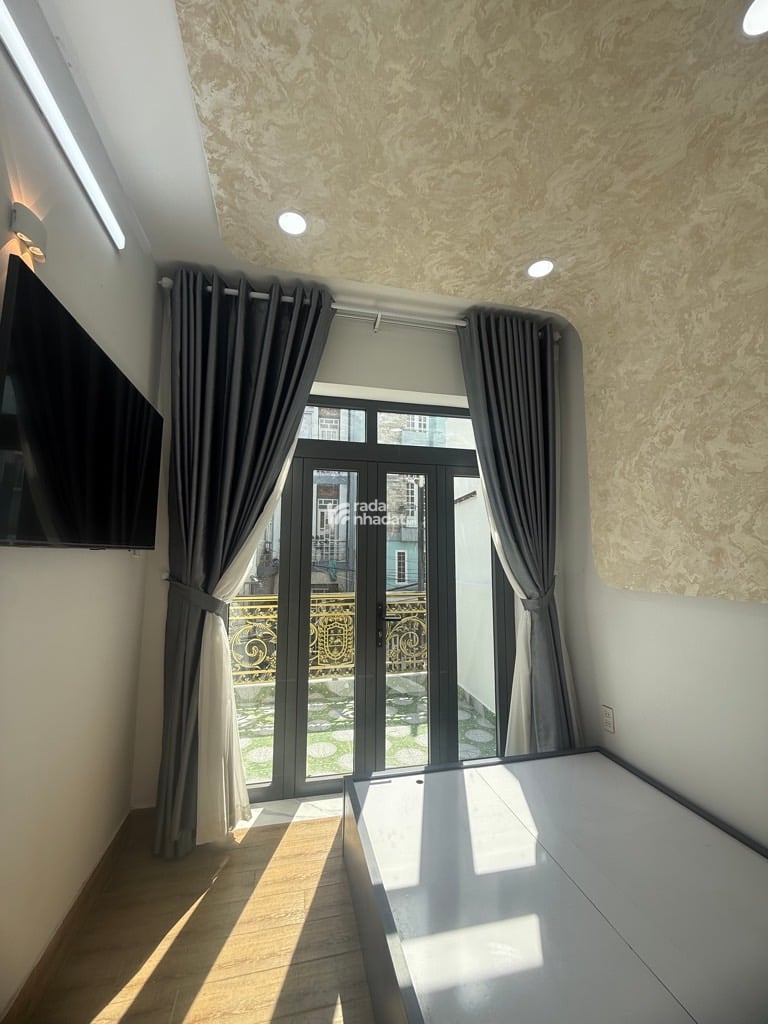 NGAY ĐẦM SEN, HẺM XE HƠI TÔ HIỆU, TÂN PHÚ, 32M2 HIẾM CÓ. GIẢM 450TR CHỈ CÒN 5T TL TỐT