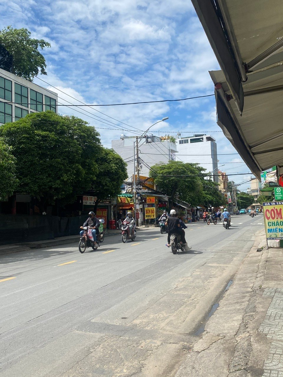 32 TỶ GIẢM CÒN 27 TỶ . BIỆT THỰ 5 TẦNG MT DƯƠNG ĐỨC HIỀN Q. TÂN PHÚ.7,5 x 24M 