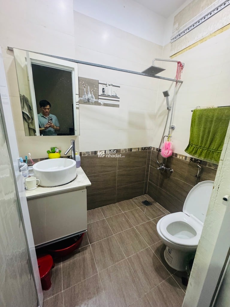 NHÀ ĐẸP 4 TẦNG - LUỸ BÁN BÍCH - HẺM XE HƠI THÔNG - SÁT MẶT TIỀN - 4X11.7 - 3PN - GIÁP TÂN BÌNH