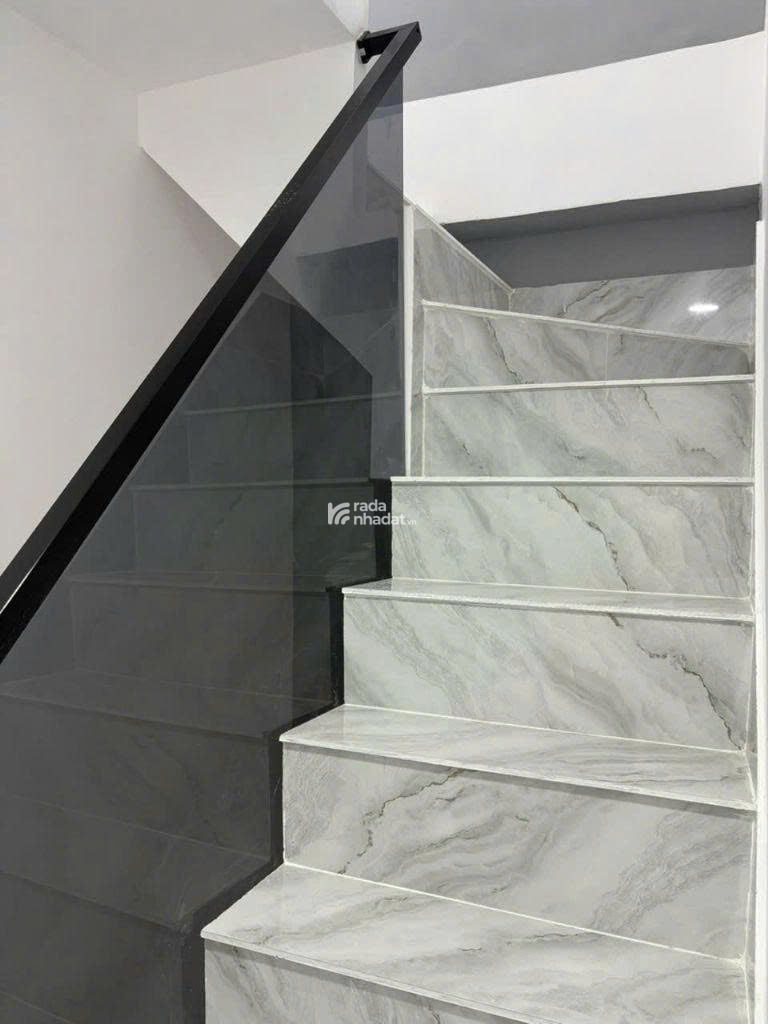 Bán nhà HXH tại đường Tô Hiến Thành Q10 dt( 3,5 x 19m) giá 14 tỷ