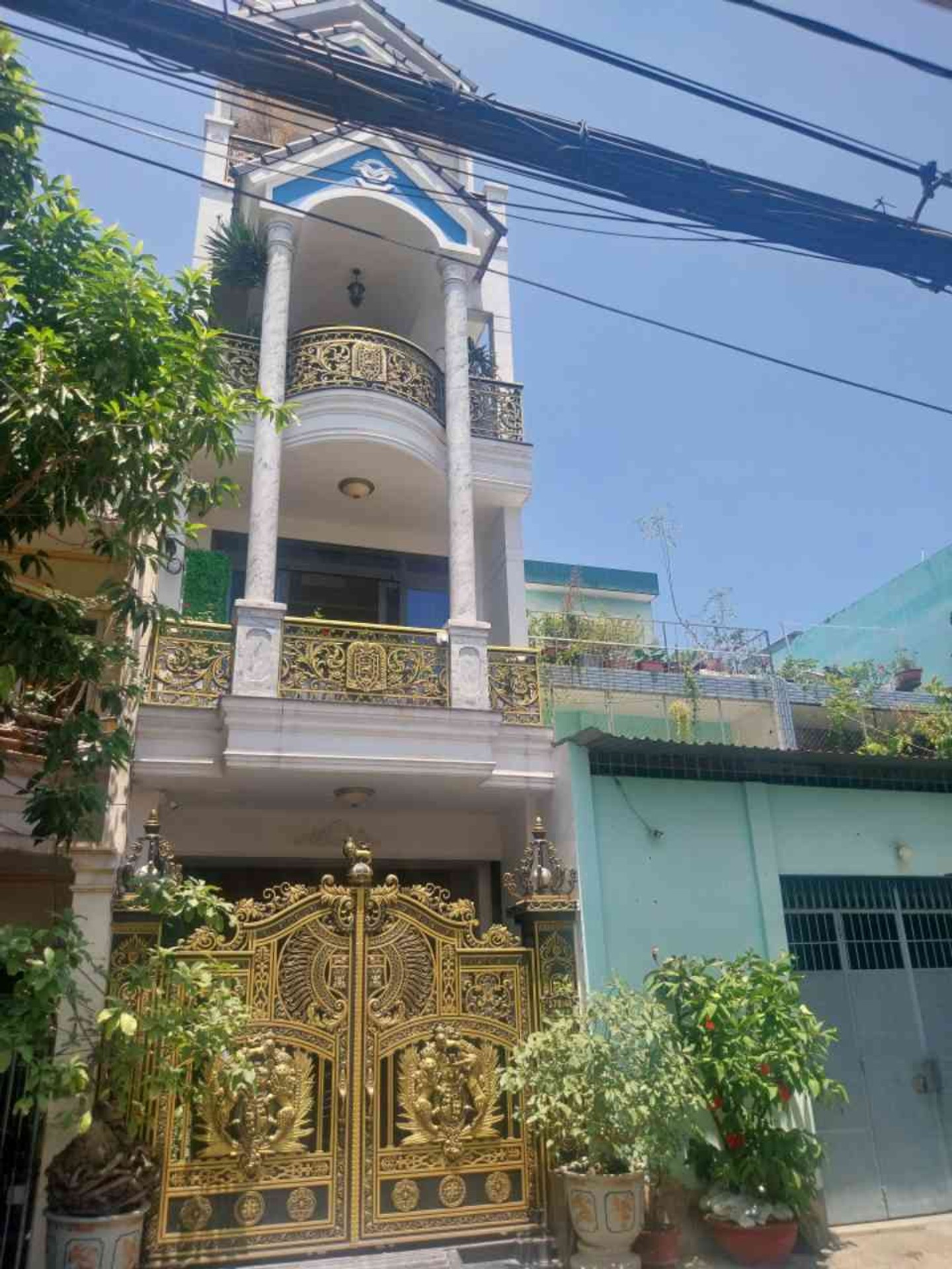 Hẻm xe tải 8m đường Thoại Ngọc Hầu, 88m2, 4x22, 4 tầng, 5PN, đẹp lung linh, Chỉ 11.99 tỷ