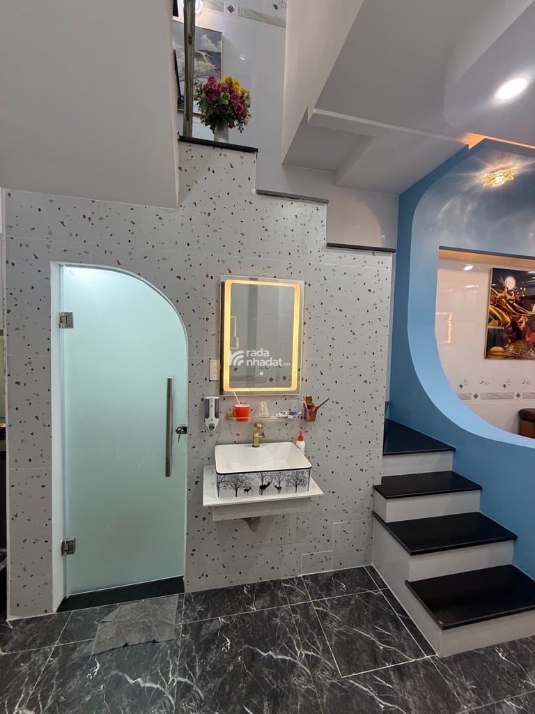 SIÊU PHẨM NHÀ ĐẸP HXH GẦN SÂN BAY, 45M2, 2 TẦNG  3PN(1PN DƯỚI ĐẤT), LÔ GÓC KHÔNG LG VÀ QH, NỞ HẬU H