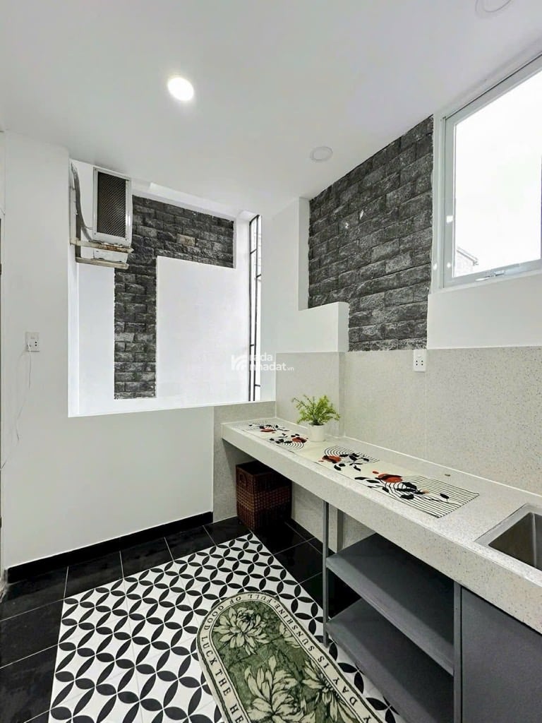 HẺM HƠI VÔ NHÀ - 5 TẦNG - KHU VIP CÁN BỘ PHÚ NHUẬN - TẶNG FULL NỘI THẤT - AN NINH - NHỈNH 19 TỶ