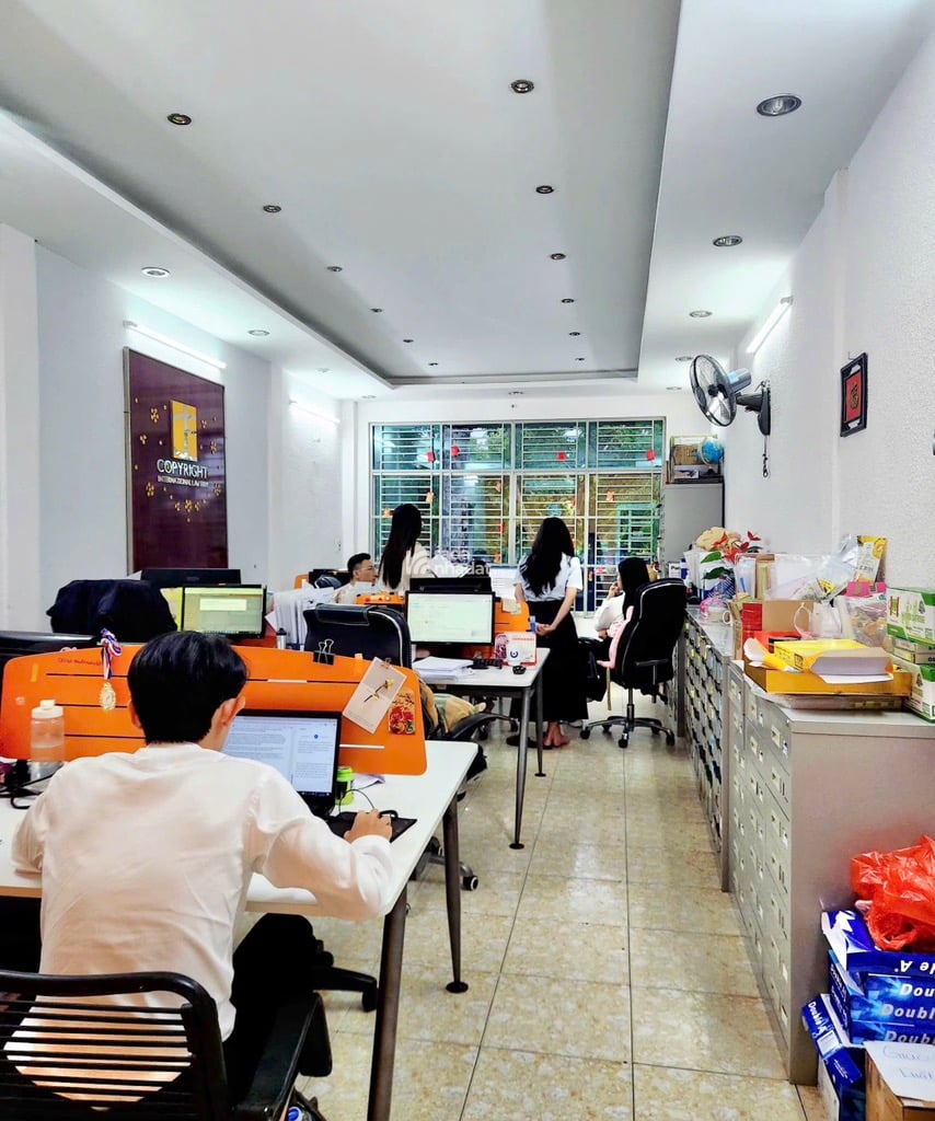 HÀNG HIỆU - MẶT TIỀN P. ĐA KAO QUẬN 1 - 64M2 (4x16M) A4 - 3 TẦNG - HĐ THUÊ 37 TRIỆU/ THÁNG (NĂM SAU