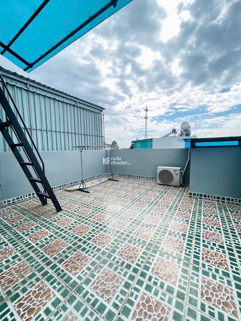 Bán Gấp Nhà Phố 3 Tầng 4,5x14 Xe Hơi Đậu Ngay Cửa -Trương Thị Hoa P Tân Thới Hiệp Quận 12