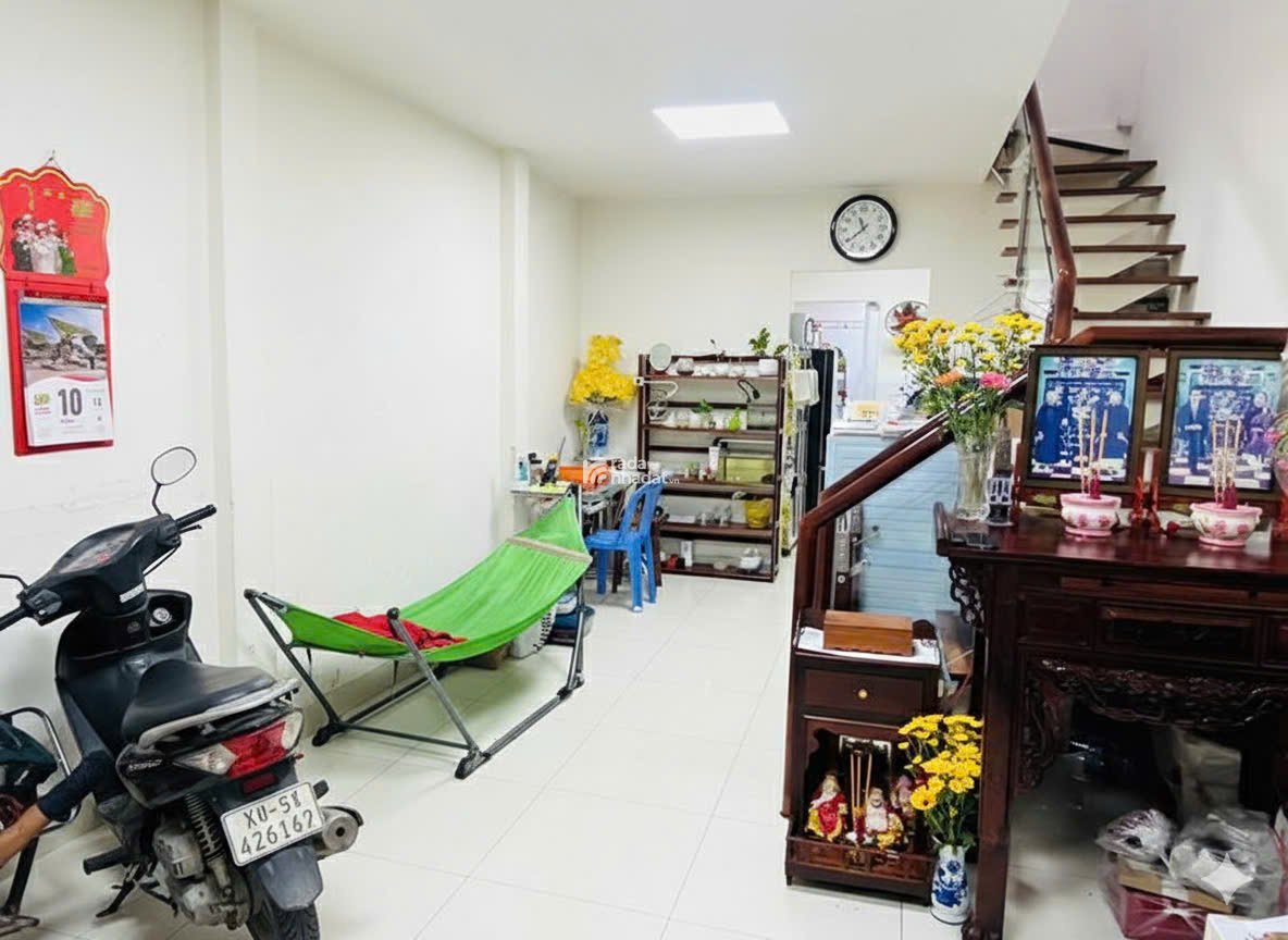 Cạnh Trần Xuân Soạn- nhà chính chủ 44MV  - gần DH marketing - nhỉnh 4T còn TL