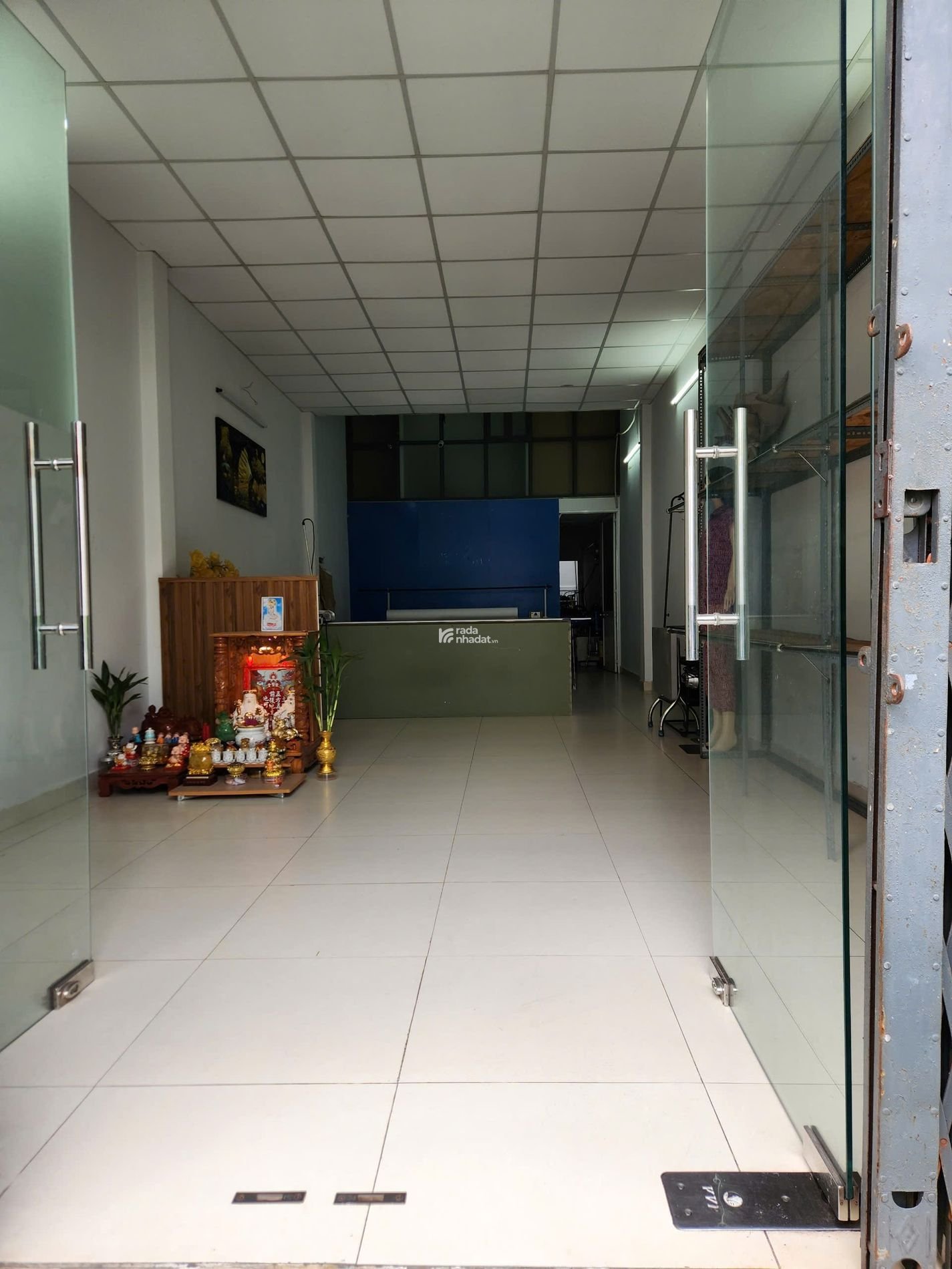 TÂN PHÚ - THOẠI NGỌC HẦU HẺM TO NHƯ MẶT TIỀN - XE TẢI NÉ NHAU 