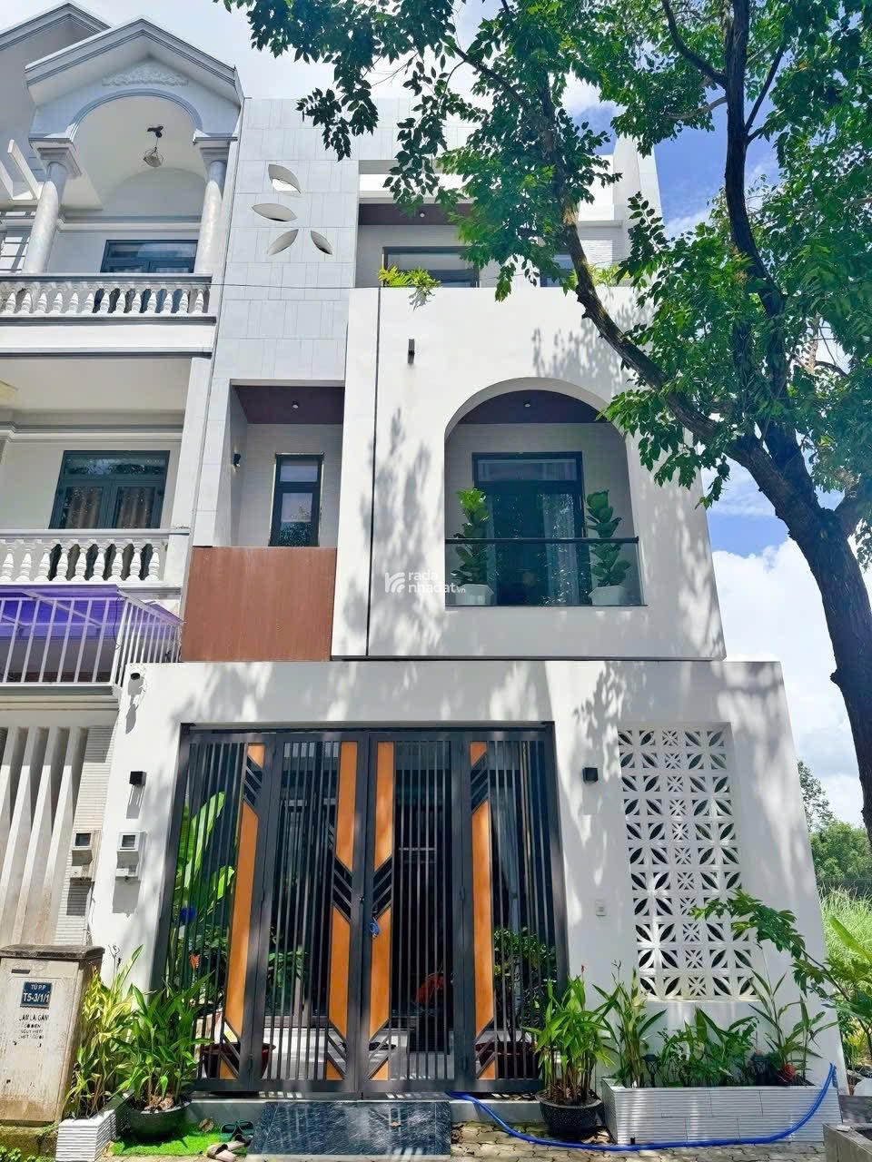 THANH TOÁN 1 TỶ, NHẬN NHÀ 105M2 1 TRỆT 3 LẦU, GIÁ TỪ 3,6 TỶ