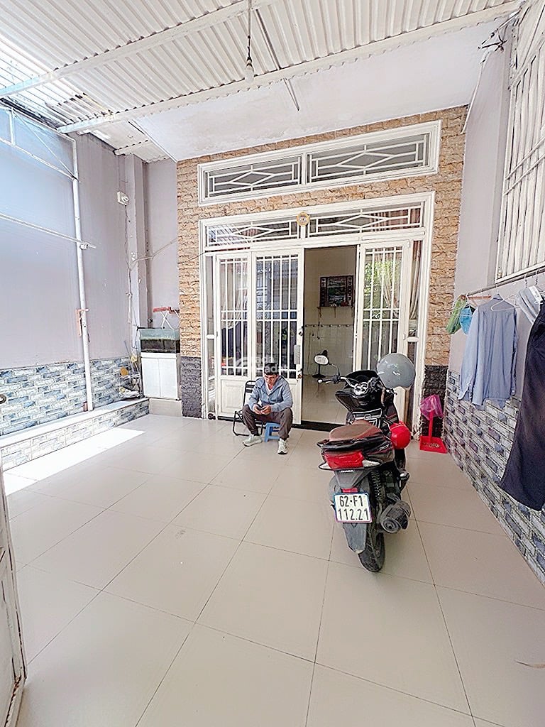 Bán nhà đường số 12 bình hưng hoaf