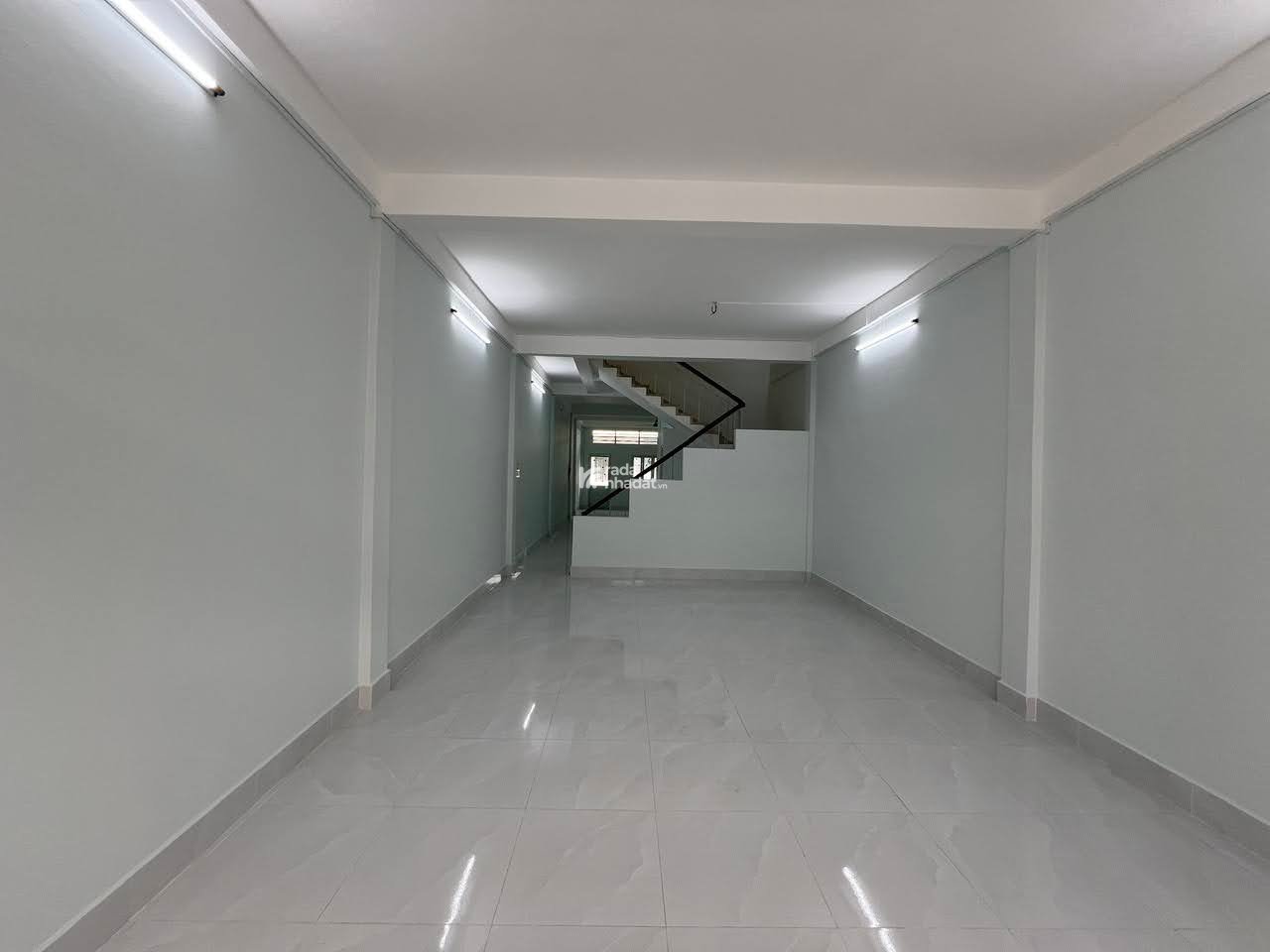 [CHÍNH CHỦ CHO THUÊ, MẶT TIỀN ĐƯỜNG NGUYỄN HUỆ, TP. CAO LÃNH, ĐỒNG THÁP]