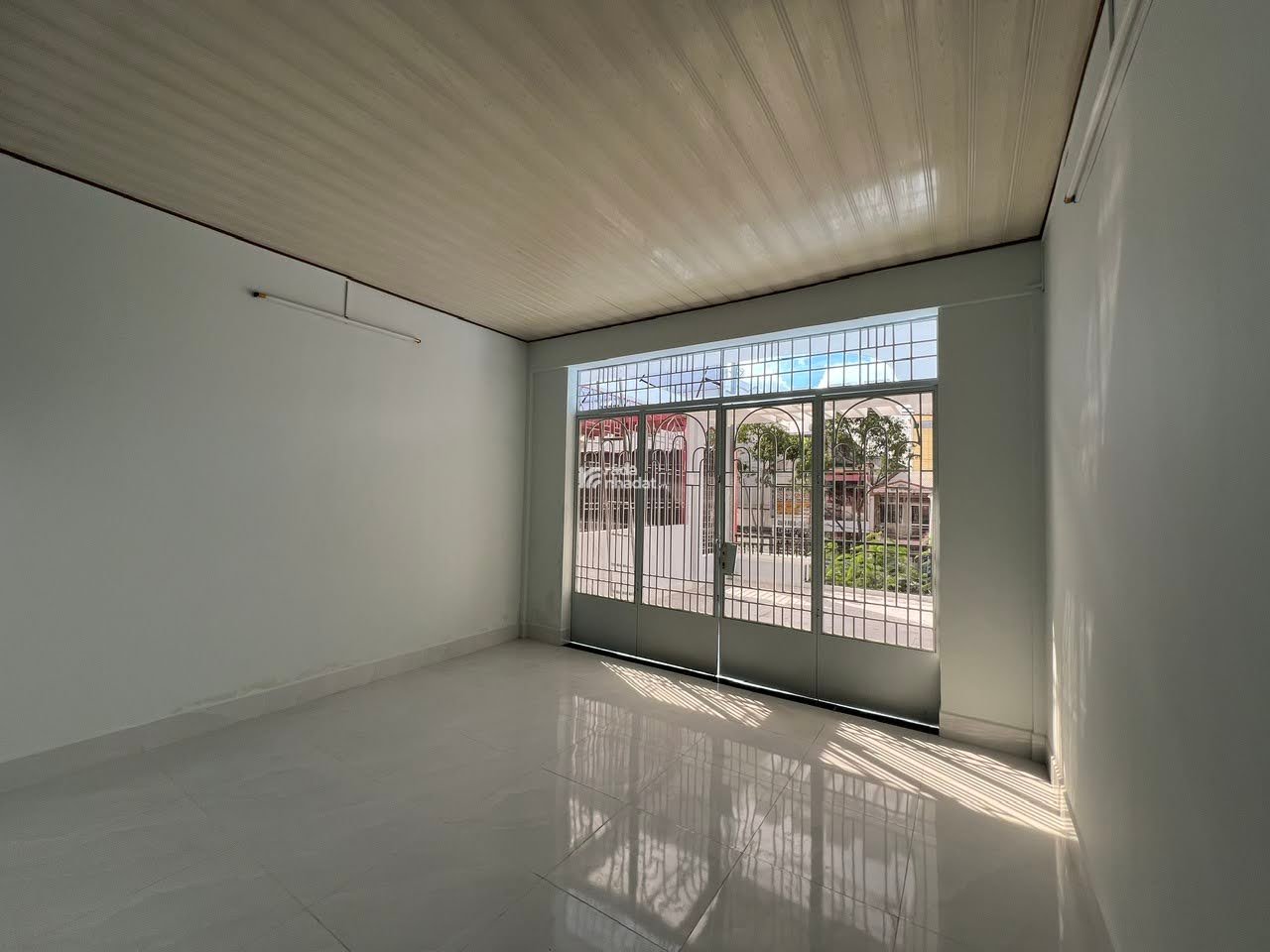 [CHÍNH CHỦ CHO THUÊ, MẶT TIỀN ĐƯỜNG NGUYỄN HUỆ, TP. CAO LÃNH, ĐỒNG THÁP]