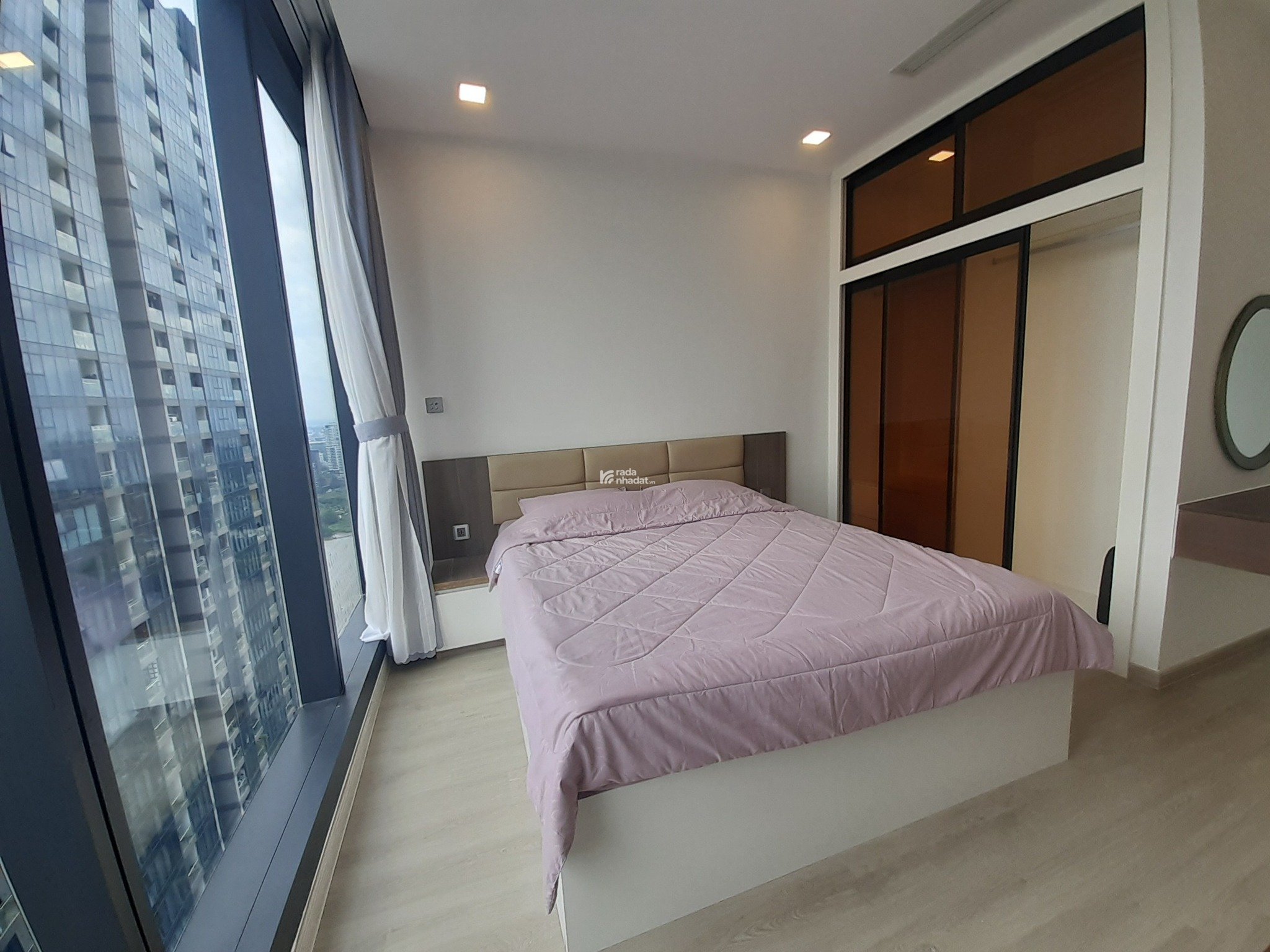 Cho thuê căn hộ Aqua khu Ba Son, Quận 1