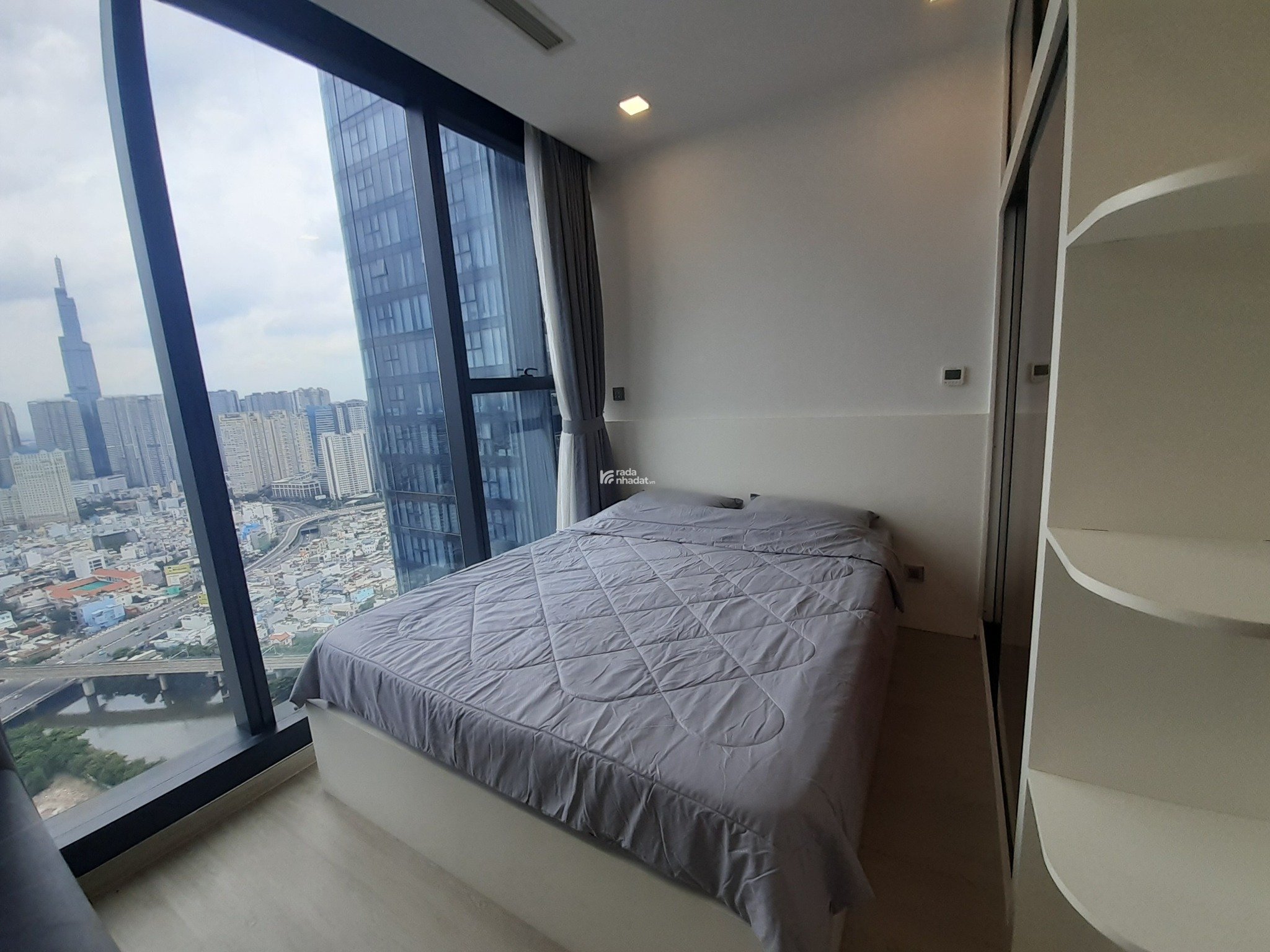 Cho thuê căn hộ Aqua khu Ba Son, Quận 1