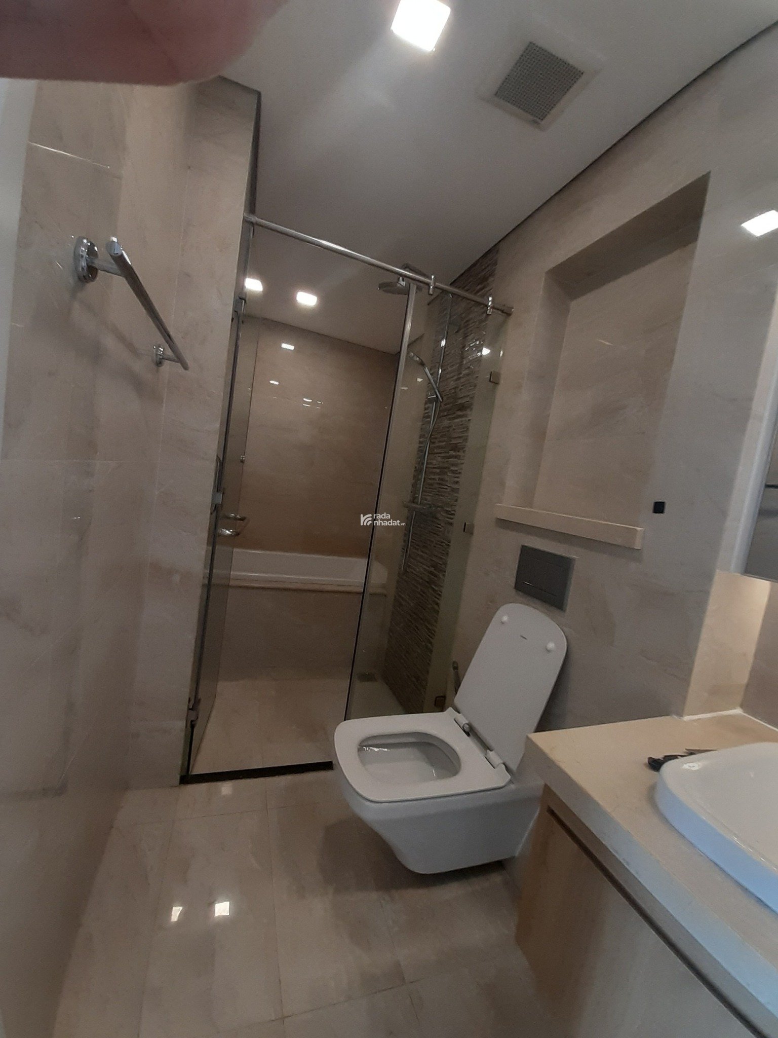 Cho thuê căn hộ Aqua khu Ba Son, Quận 1
