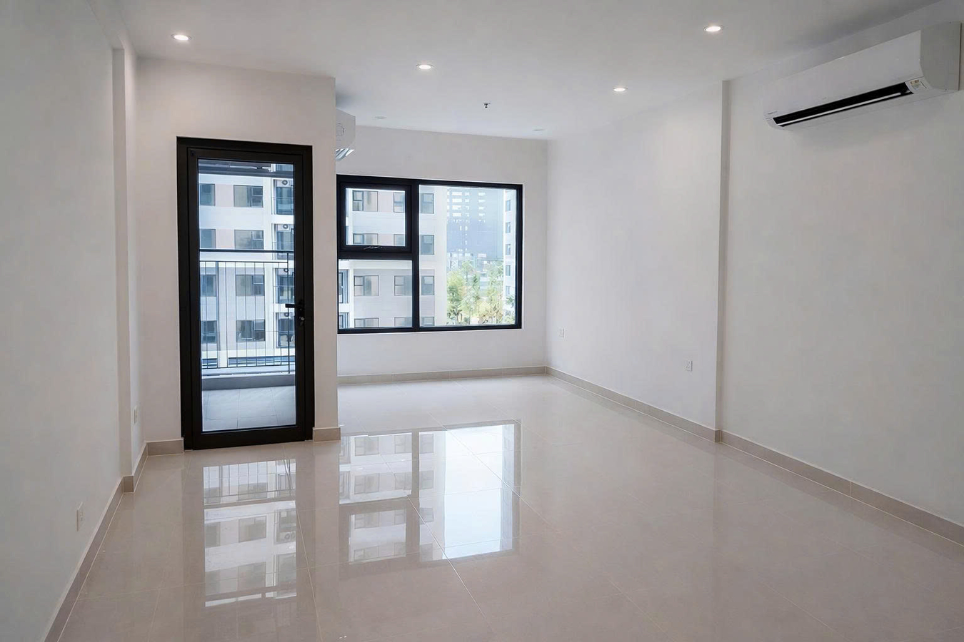 Cần bán Studio 33,80m2, phân khu The Origami, giá tốt 2,54tỷ