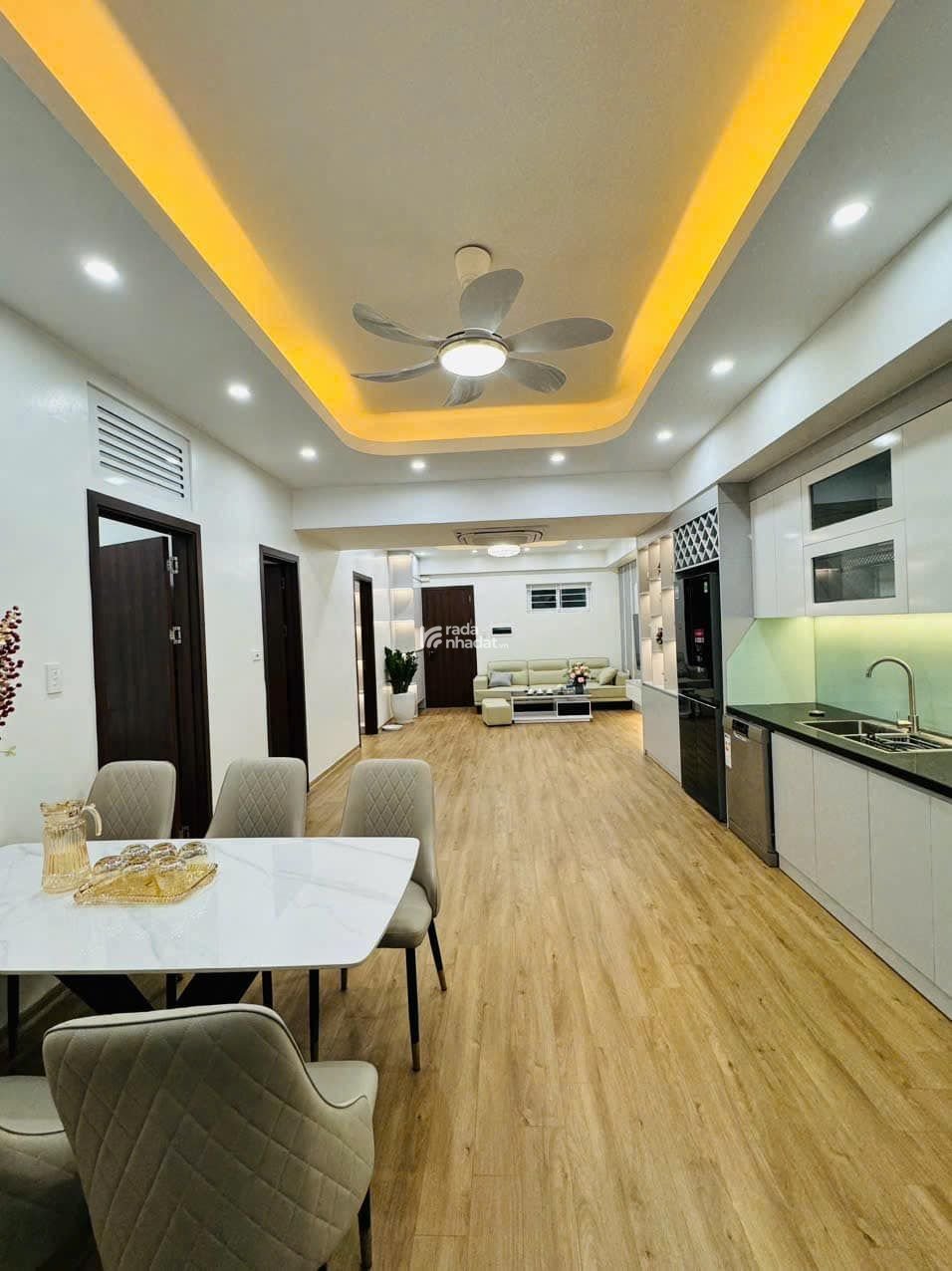 Hot - cho thuê căn hộ 3 phòng ngủ full đồ 14 tr/th tại C14 Bộ Công An Tố Hữu