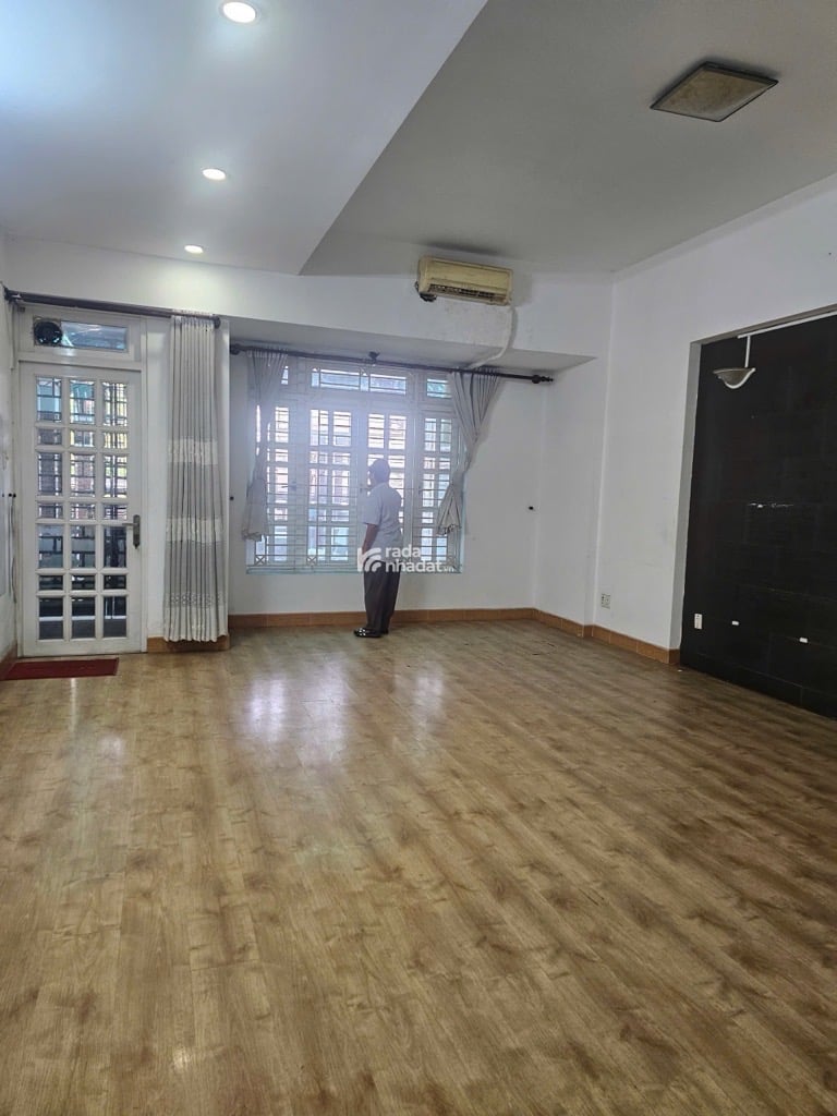 MẶT TIỀN KINH DOANH SẦM UẤT Gom HẦM 5 TẦNG