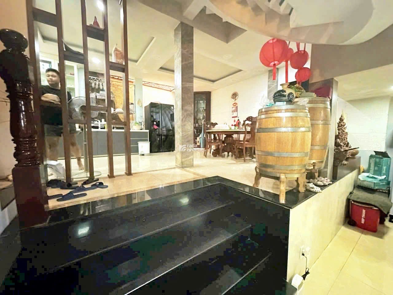 HOT: BIỆT THỰ HXH  Yên Thế, P.Tân Sơn Hòa (P2, TB)