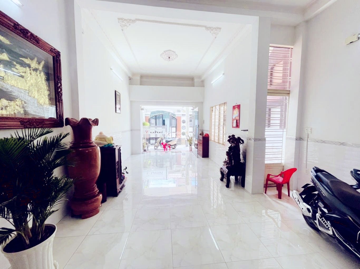 BÁN NHÀ MẶT TIỀN NỘ NGAY NGUYỄN SƠN - 4 TẦNG - 5x 28M 