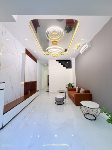 GẤP! Bán gấp nhà Đ Nguyễn Biểu, Phường 1, Quận 5. 40m2, Gần trường ĐH Sài Gòn