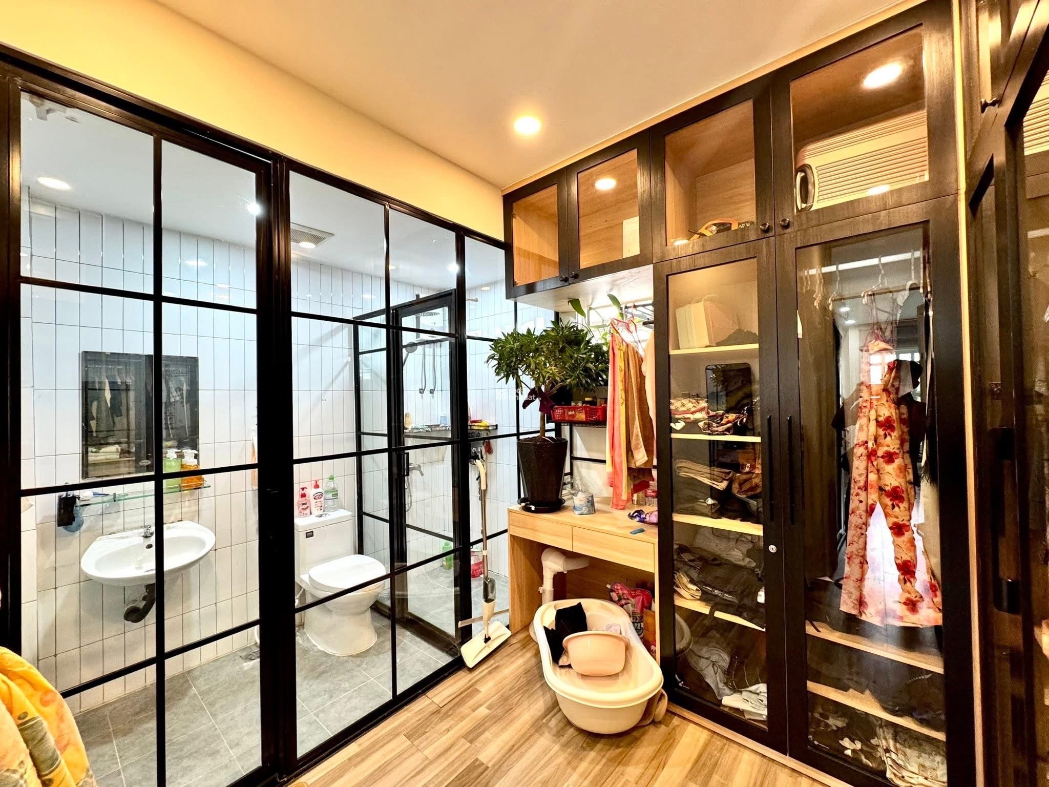 SIÊU PHẨM 5 TẦNG FULL NỘI THẤT - HXH - NGUYỄN CÔNG HOAN - PHAN XÍCH LONG - DTCN:160M2 - NHỈNH 8 TỶ