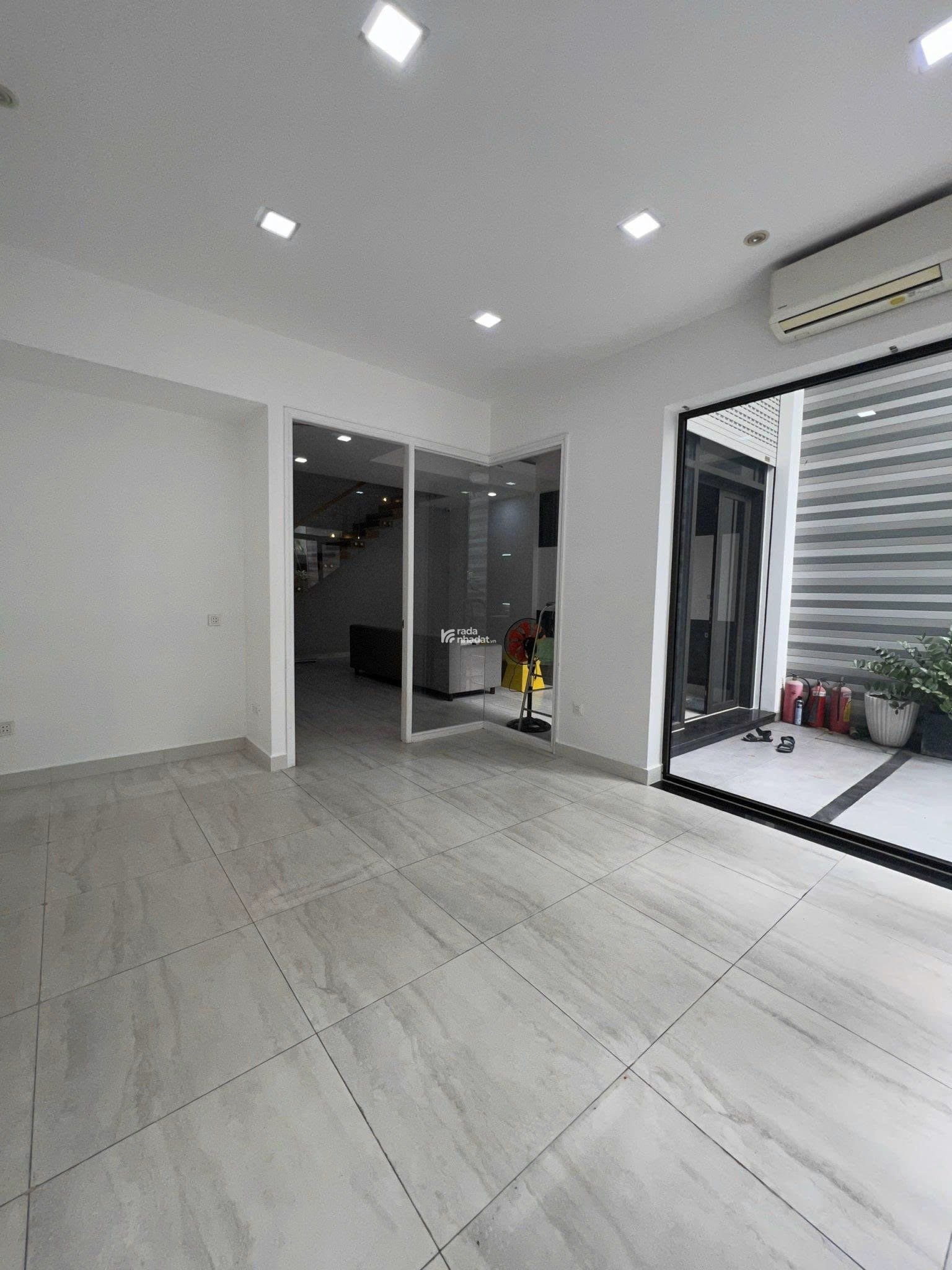 BÁN NHÀ HXH NGUYỄN TIỂU LA QUẬN 10 - DT 7.3 x 12M - GIÁ CHỈ 25,2 TỶ TL