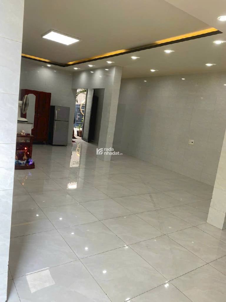 NHÀ ĐẸP 49,5M2 - THOÁNG MÁT VÀO Ở NGAY - Ô TÔ ĐỔ CỬA - SÁT VÁCH QUẬN TÂN PHÚ 