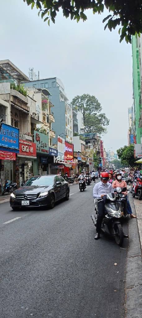 NHÀ MẶT TIỀN NGUYỄN TRÃI 6 TẦNG ĐANG CÓ DÒNG TIỀN 25TR THÁNG GẦN CHỢ LỚN GIÁP Q11, 10, 3