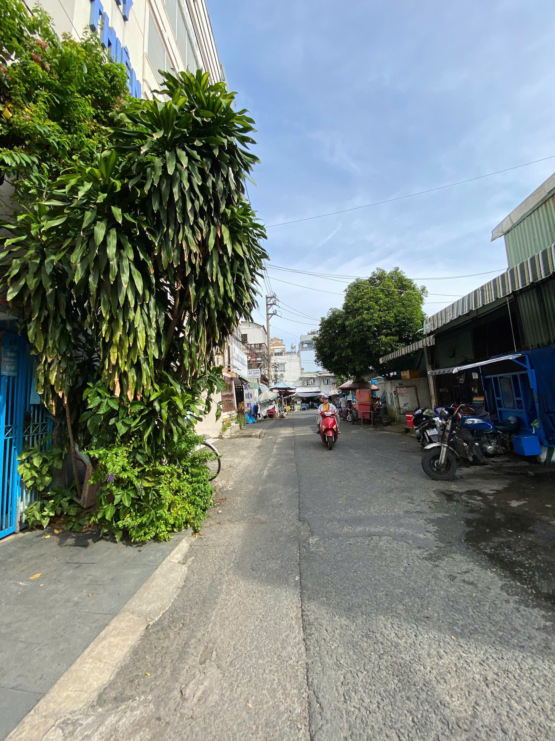 Cần bán gấp nhà Cư xá Lữ Gia giá 14 tỷ