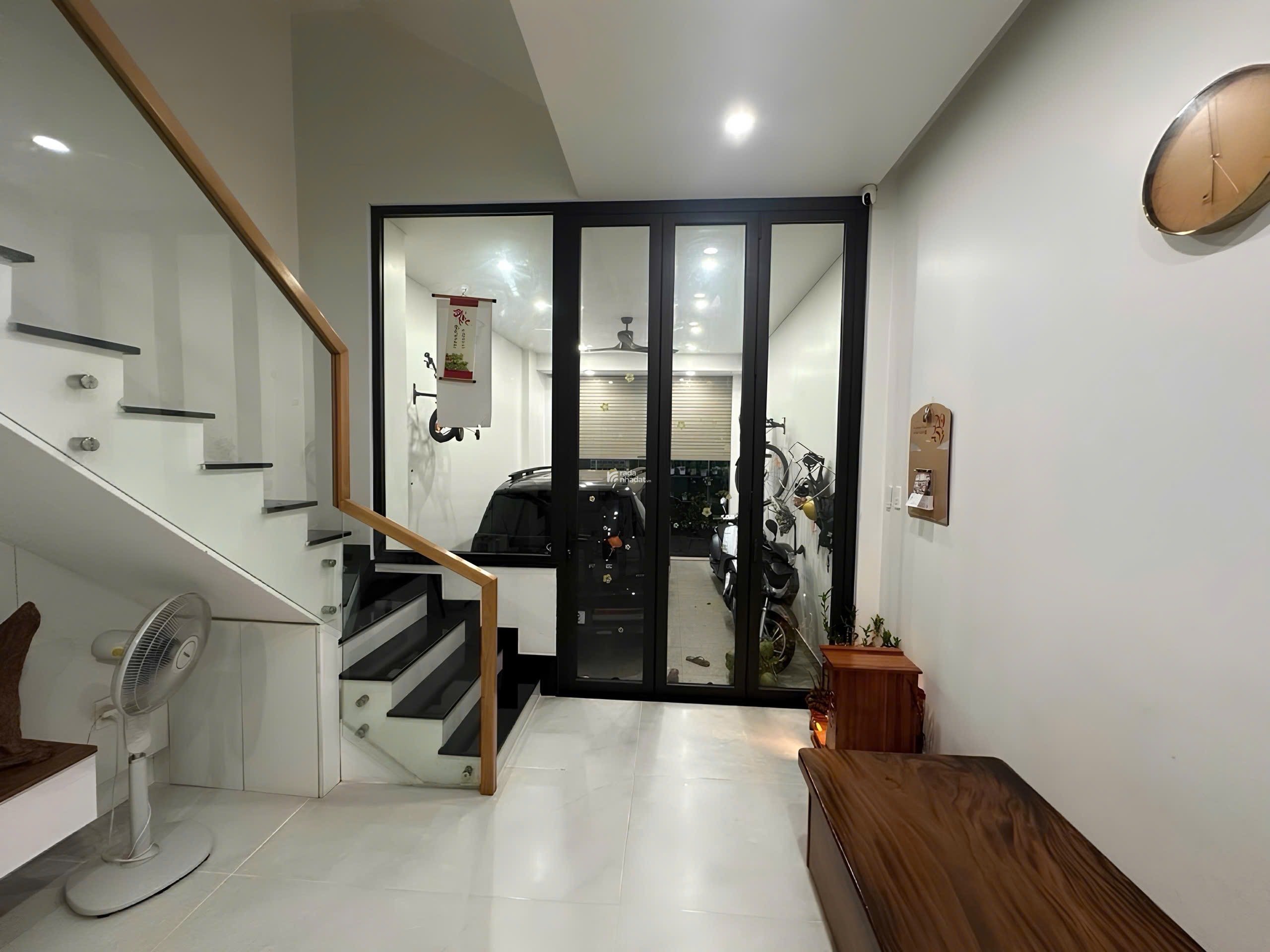 Đường 6m - DT: 4,3x18 - Hạ 4OOTR - Nhà Đúc 4 Tầng, Ngay Lê Trọng Tấn -- chỉ 8,x ty