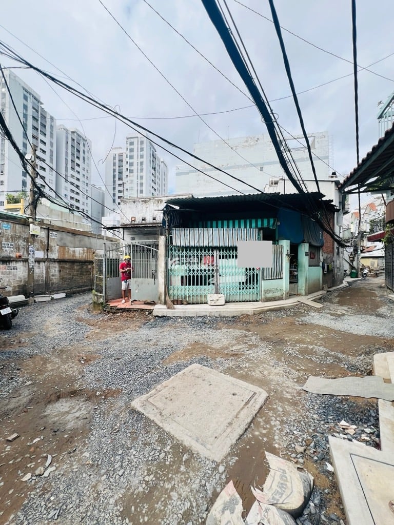  NHÀ NÁT BÁN ĐẤT  ( 62m2 ) GÓC 2 MẶT TIỀN HẺM XE HƠI THÔNG ĐƯỜNG ÂU CƠ TÂN BÌNH .