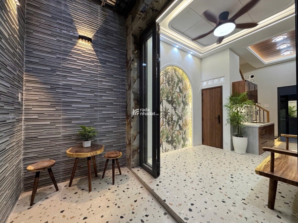 BÁN NHÀ PHẠM VĂN CHÍ 53M2 4 TẦNG 5PN 6.5 TỶ QUẬN 6 KẾ MAI XUÂN THƯỞNG 