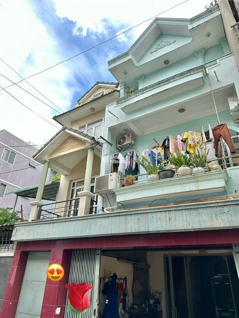 TÂN BÌNH - HẺM NHỰA - KHU VIP SÂN BAY HIẾM NHÀ BÁN - DIỆN TÍCH ĐẸP 5M * 20M - 3 TẦNG - 6PN - 5WC 