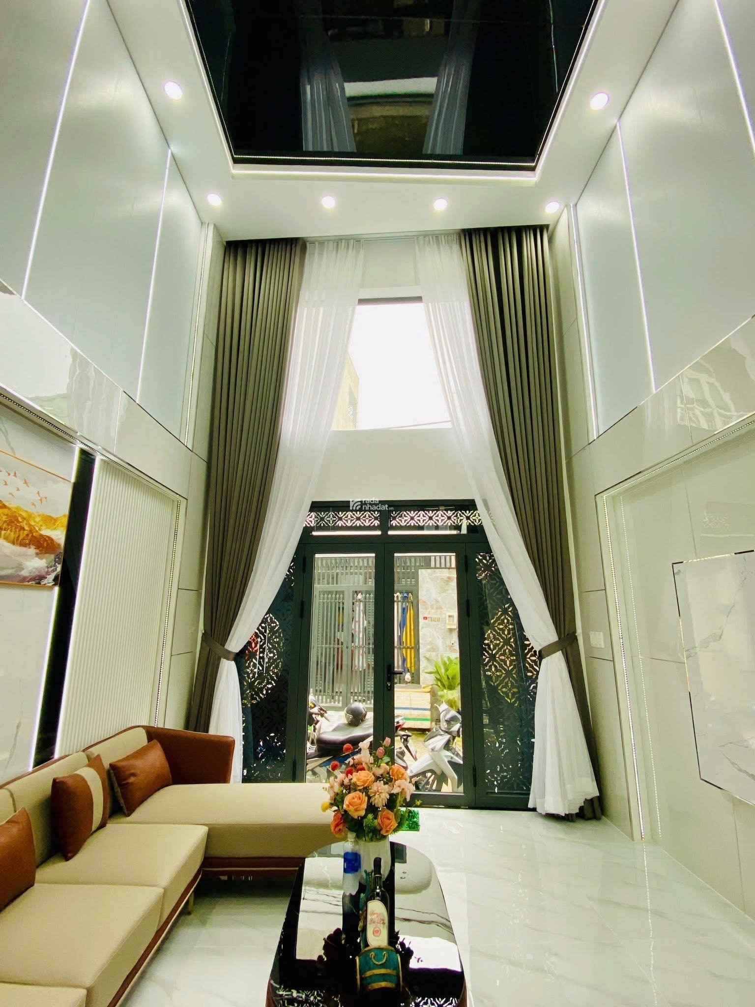 BÁN NHÀ 5 TẦNG CÓ THANG MÁY - Đ.THỐNG NHẤT P15 - NHÀ 2 MẶT HẺM XE HƠI - CHỈ 9.68 TỶ TL