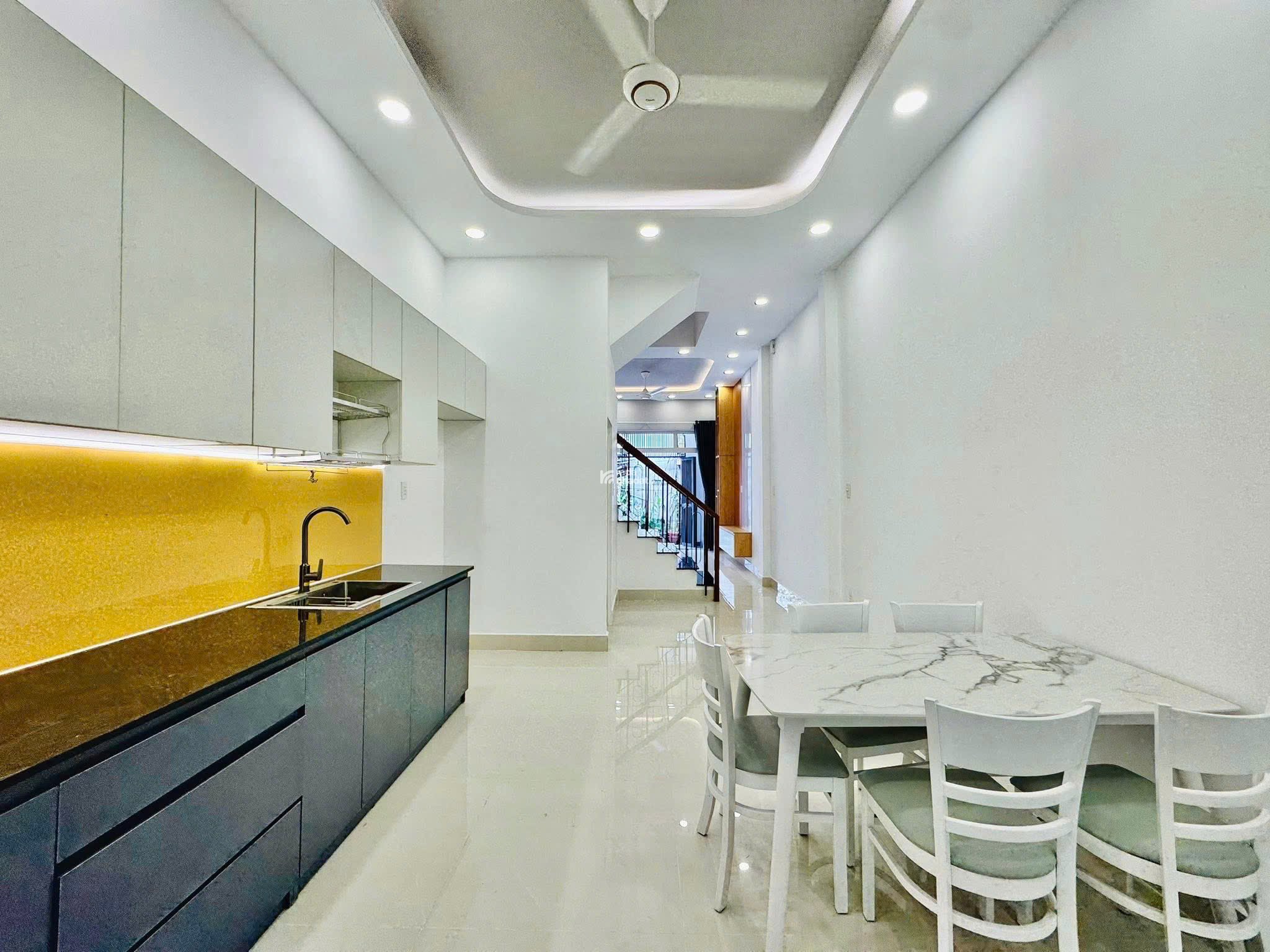 Bán nhà HXH mới toanh 2 tầng 56,6m2, Đỗ Thúc Tịnh, Gò Vấp, Giá 4 tỷ 570 tr TL/ SHR Sang tên ngay