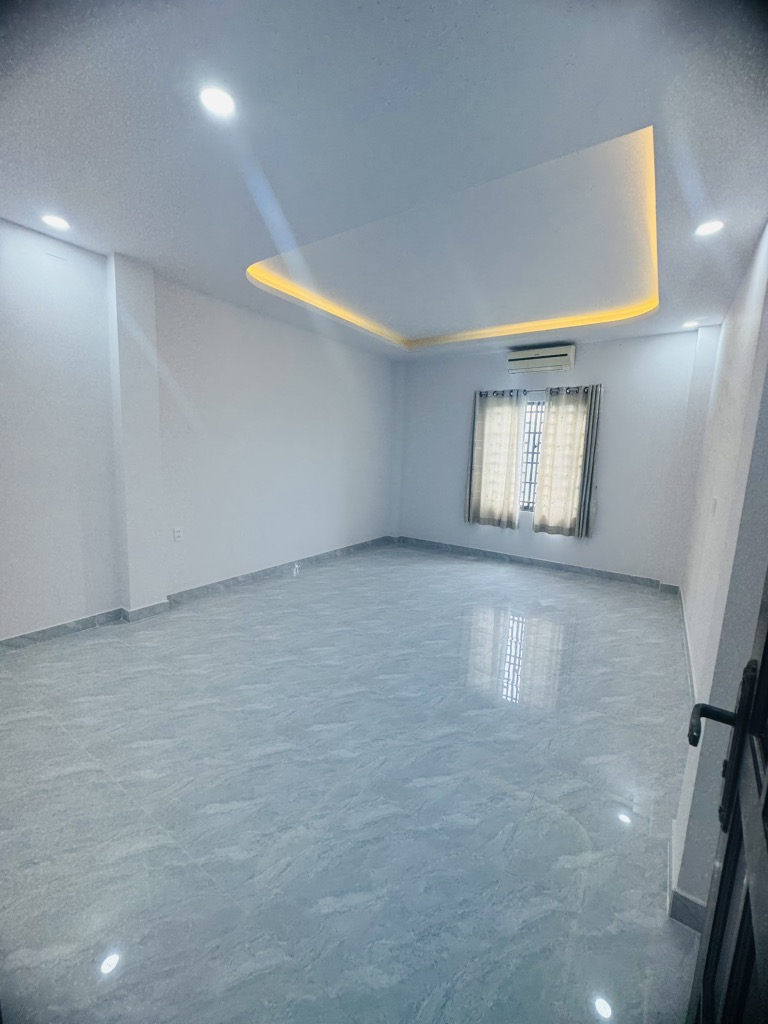 NHÀ 6 TẦNG TÂN PHÚ - CÓ THANG MÁY LÊN TỚI SÂN THƯỢNG- NGUYỄN SƠN NGAY LUỸ BÁN BÍCH