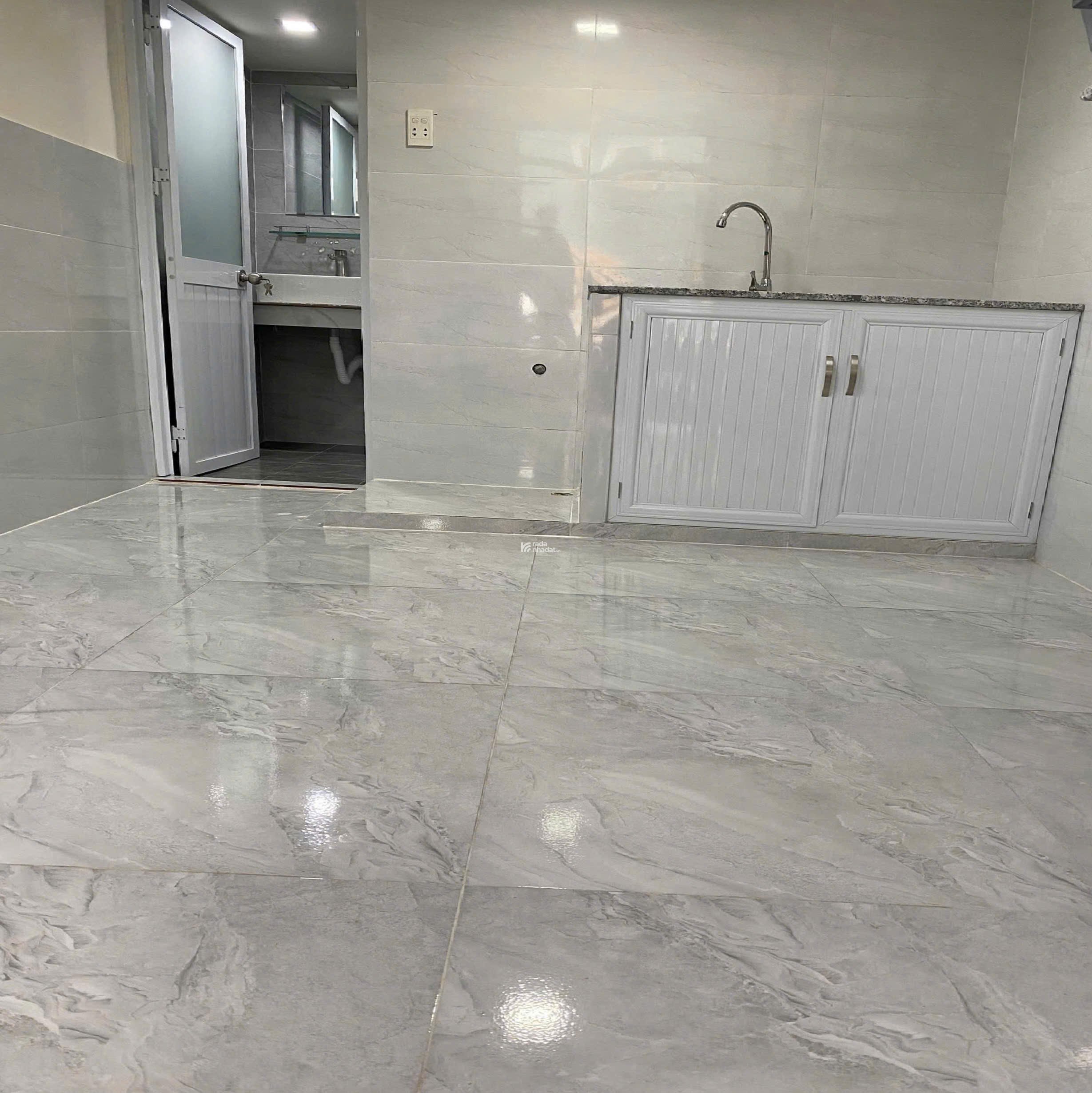 Nhà mới hẻm Cách Mạng Tháng Tám - Quận 3 - Sổ vuông 29 m2 - 3.7 tỷ