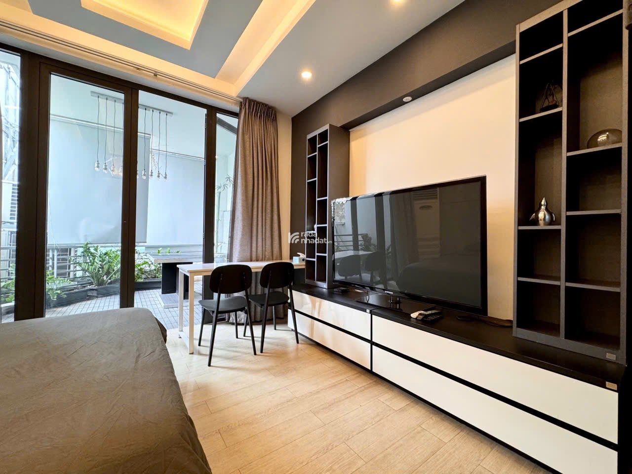 Căn hộ 1PN Ban Công Quận 1 Gần Chợ Tân Định, Cầu Kiệu