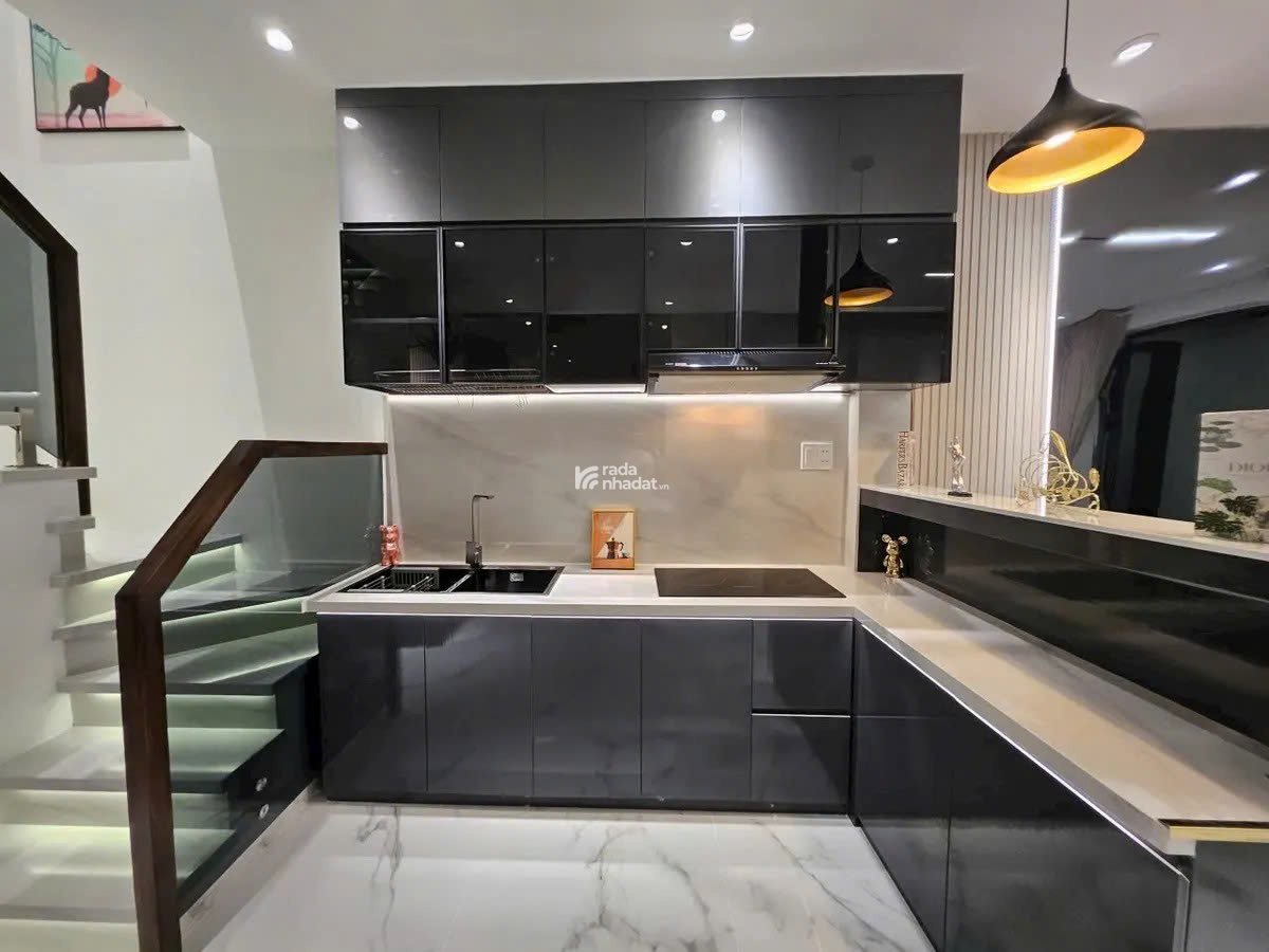 Nhà Phạm Văn Bạch, 52m2, 4PN, full nội thất cao cấp, chỉ 5.25 tỷ TL