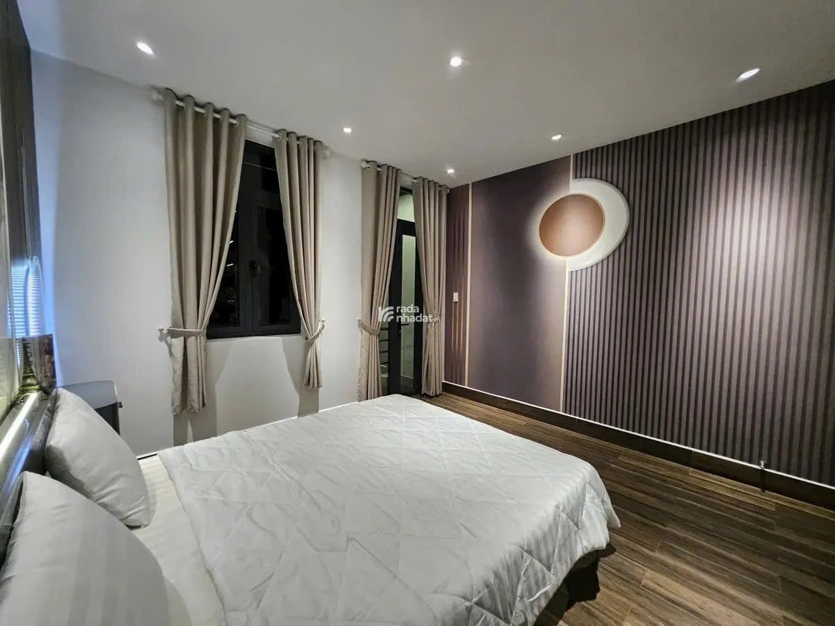 Nhà Phạm Văn Bạch, 52m2, 4PN, full nội thất cao cấp, chỉ 5.25 tỷ TL