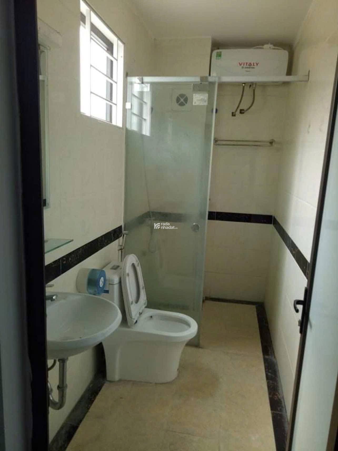 Cho thuê căn hộ khép kín ở Minh Khai - 50m2 - 2 ngủ - 1vs - ban công - giá 6.5 triệu /tháng.