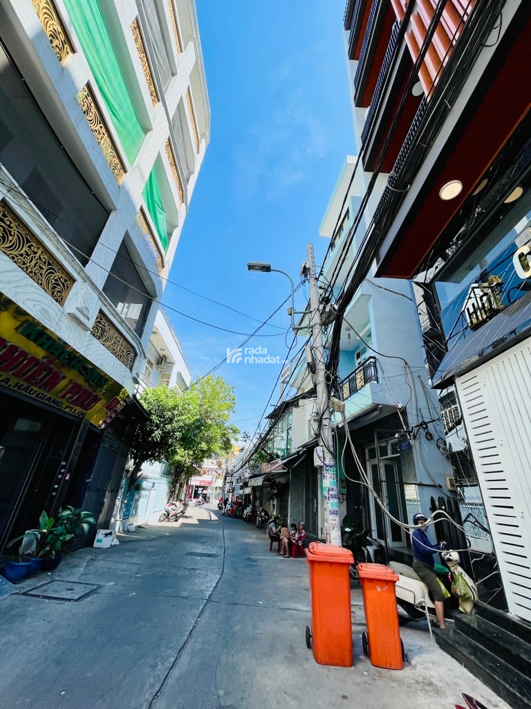 BÁN TÒA NHÀ CHDV MỚI ĐẸP 6 TẦNG NGANG KHỦNG 8M HẬU GIANG THU NHẬP 1,5 TỶ/NĂM NHỈNH 25 TỶ 
