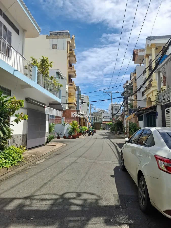 Siêu phẩm Lê Trọng Tấn, hẻm 8m, 79m2, Vừa ở vừa KD, chỉ 10.3 tỷ TL