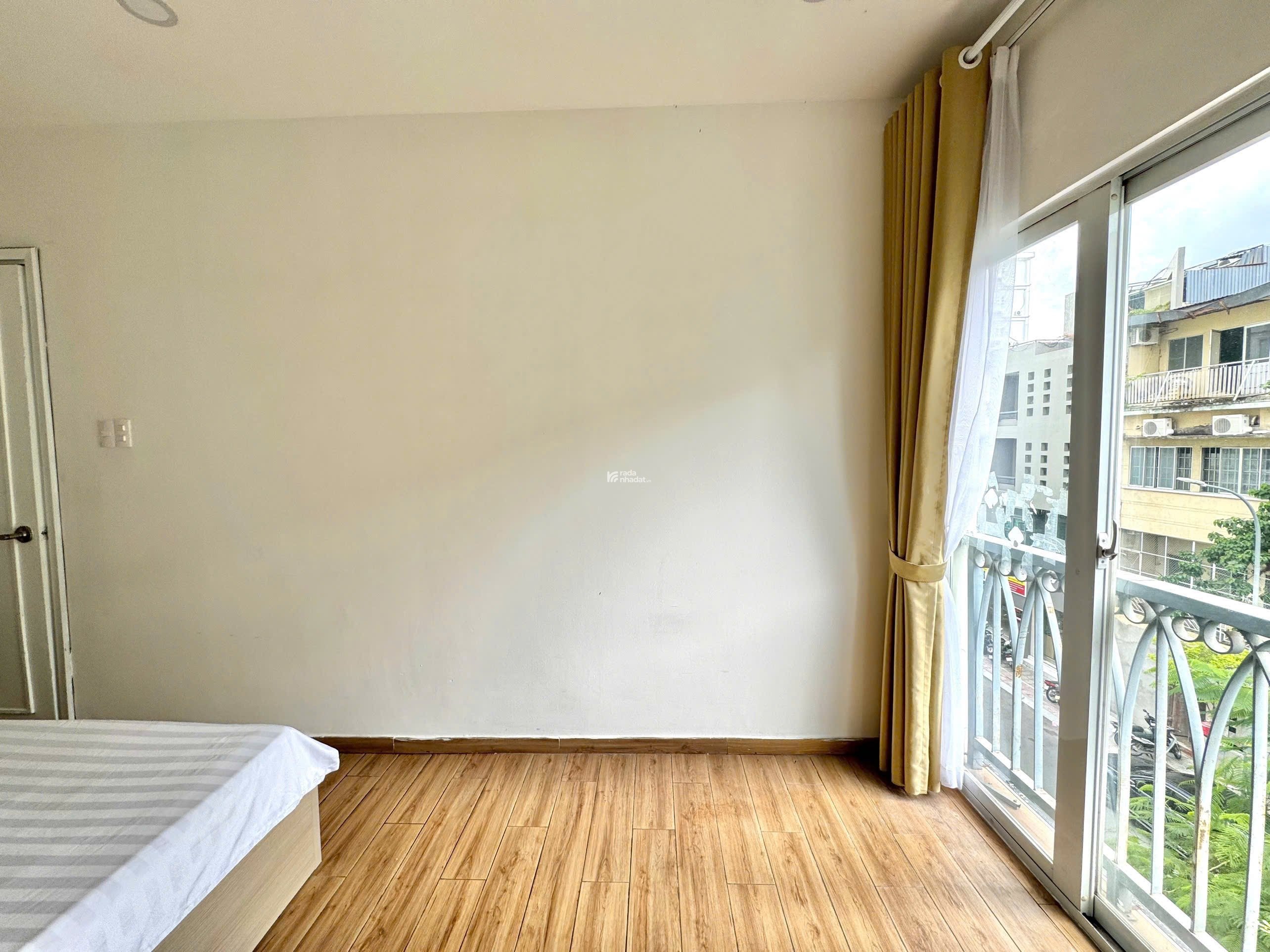 Trống sẵn Siêu phẩm Căn hộ 2PN sang trọng - rộng thoáng- Thang máy Ngay trung tâm Quận 1 