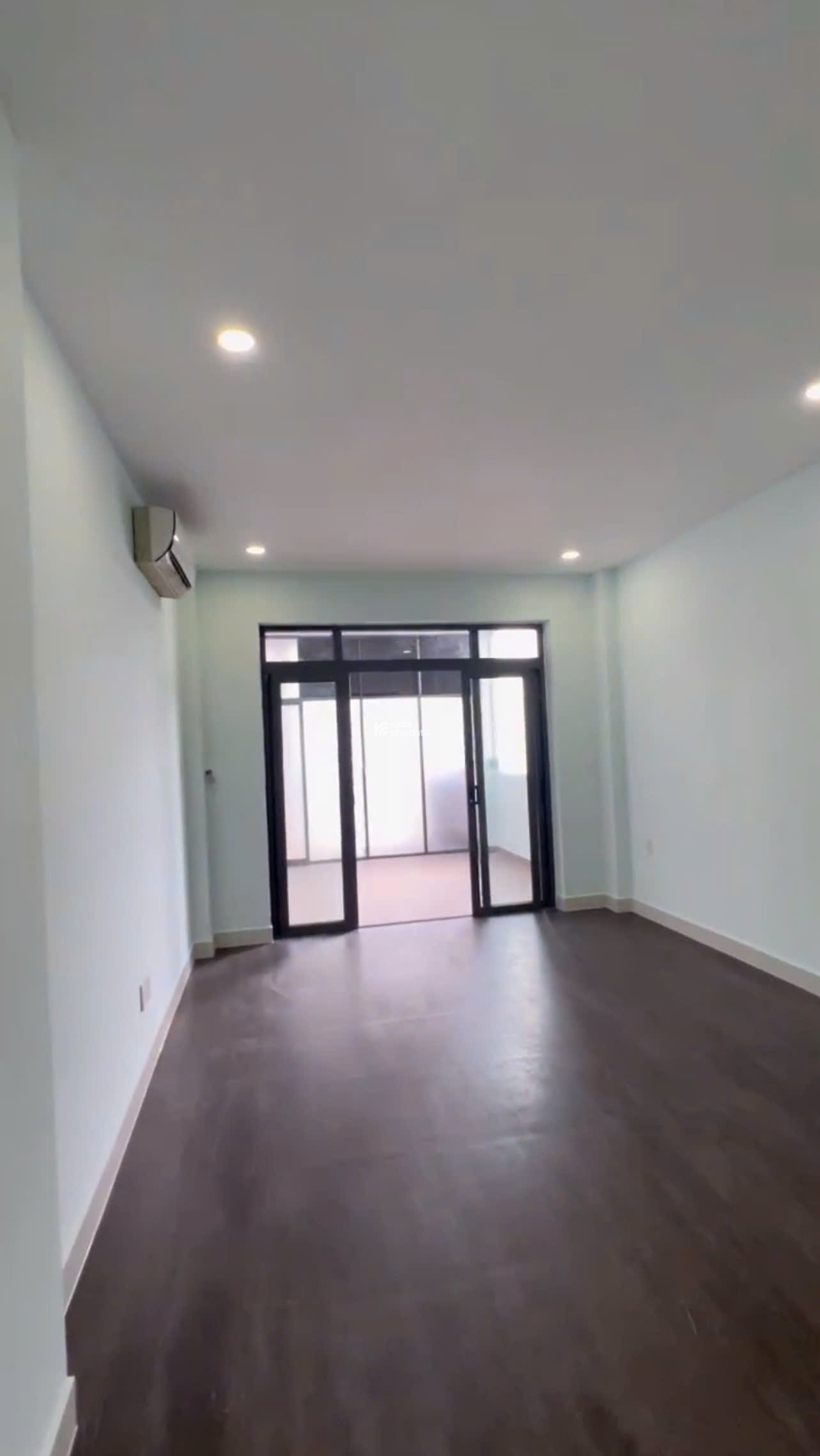 Bán nhà HXH Trần Quang Diệu, P14, Q3, 4x17 , có nở hậu, thang máy-17.5 tỷ TL