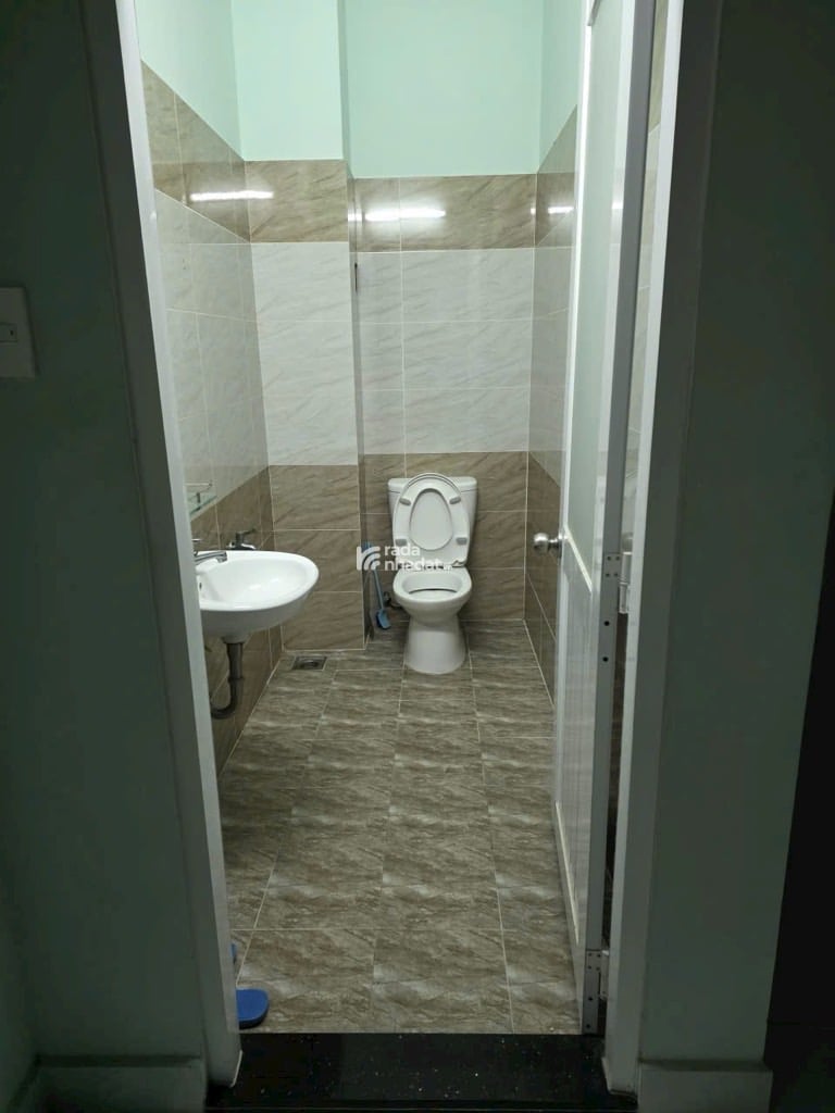 Nhà căn góc 82m2 hẻm ô tô 6m Lê Văn Lương, Nhà Bè, 2 tầng BTCT, giá 4,8 tỷ (còn TL )